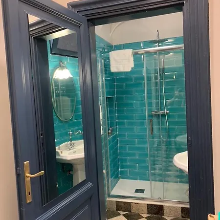 Santa Monica Apartment