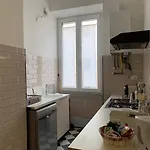 Santa Monica Apartment *